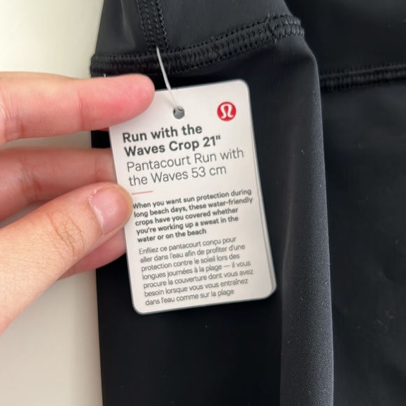* SOLD* Lululemon Run with the Waves Crop 21” - Picture 7 of 9